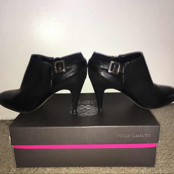 Vince Camuto Shoes - Vince Camuto booties size 7.5